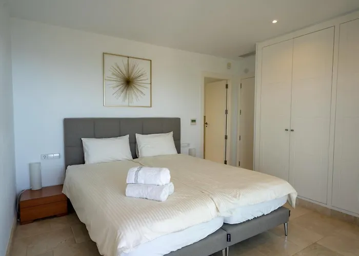 Luxury In Hills